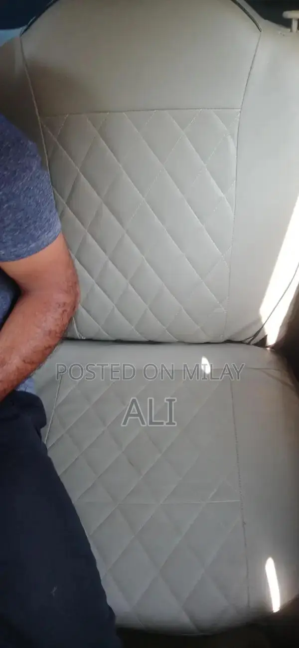 Wagan R VXR Compact Sedan Performance Vehicle