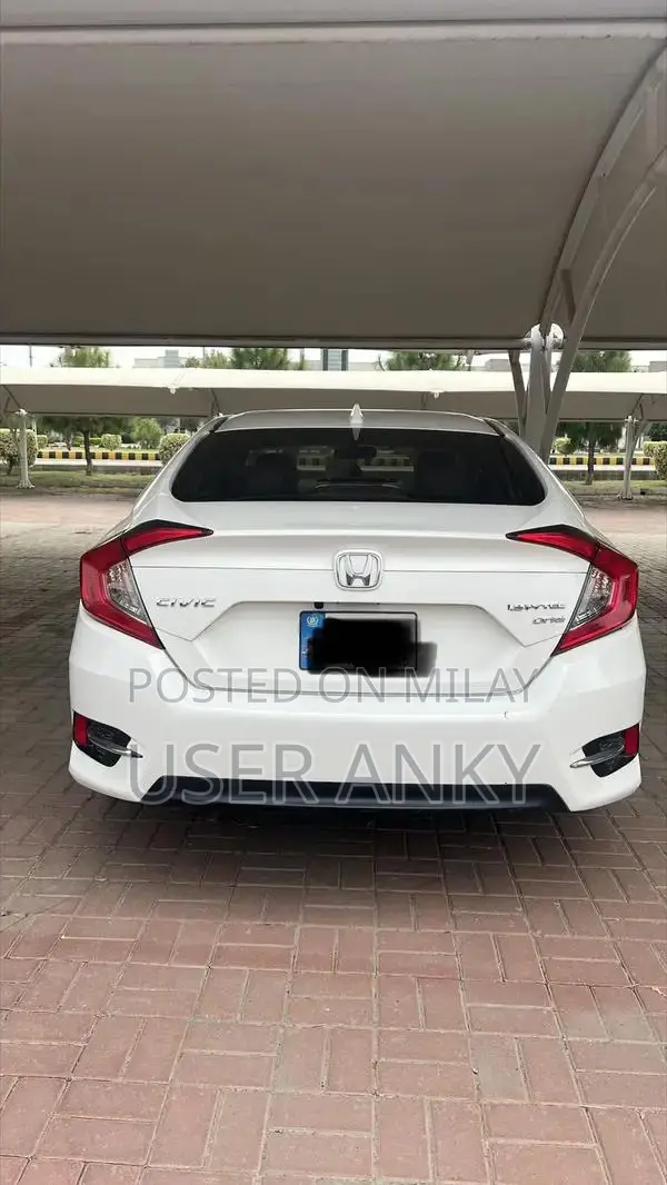 Honda Civic X Sedan 1.8L Compact Sedan