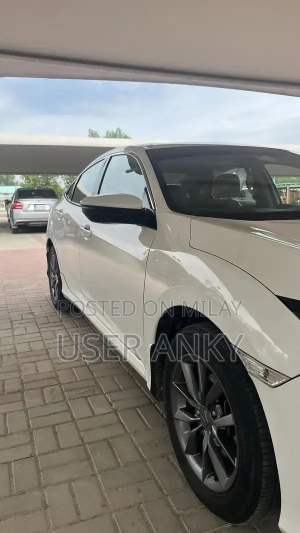 Honda Civic X Sedan 1.8L Compact Sedan