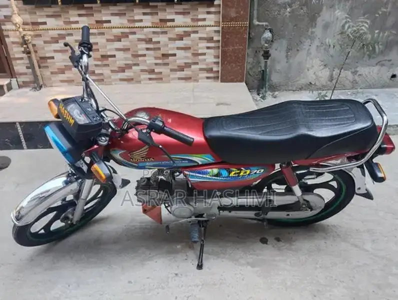 Honda CD 70 Motorcycle - New Condition