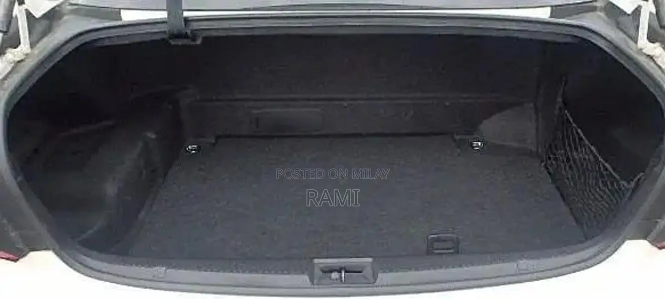 Toyota Crown 2010 Platinum Full-Option Luxury Sedan