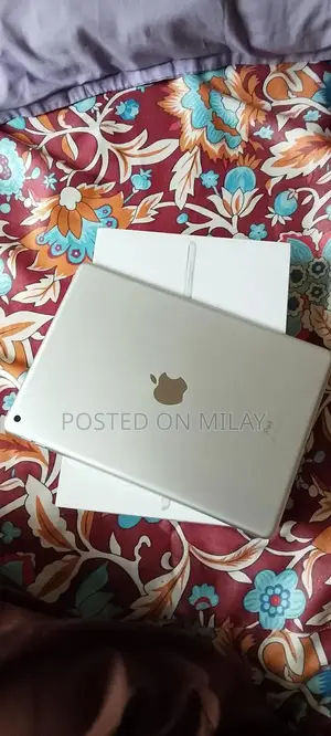 Photo - Apple iPad 9th Generation Tablet - Excellent Condition