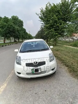 Photo - Toyota Vitz 2007 Imported Sedan