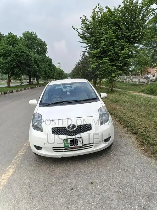 Toyota Vitz 2007 Imported Sedan