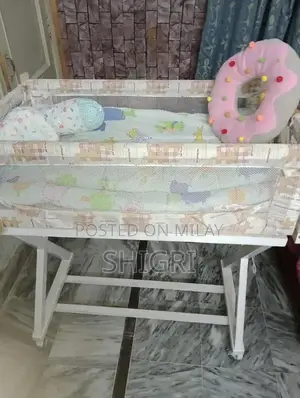 Baby Cot Swing for Infants - Comfortable Resting Spot