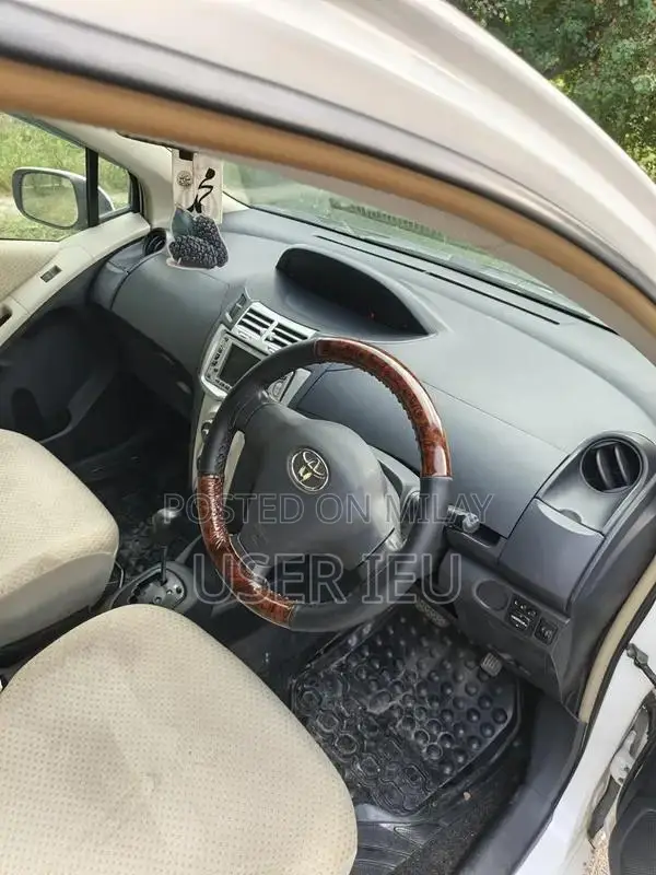 Toyota Vitz 2007 Imported Sedan