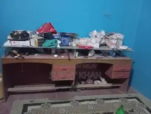 Commercial Counter for Office or Shop Space - 2x8 F Size