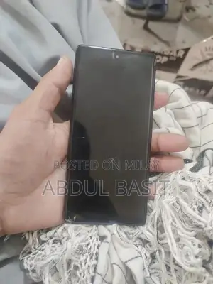 Photo - Google Pixel Mid-Range Smartphone with Clean Android Experience