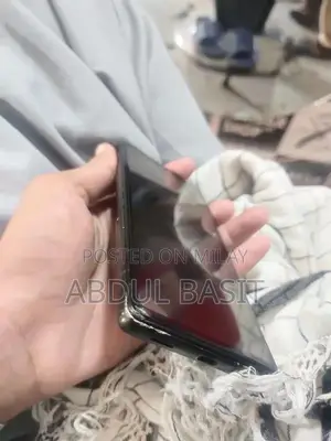 Google Pixel Mid-Range Smartphone with Clean Android Experience