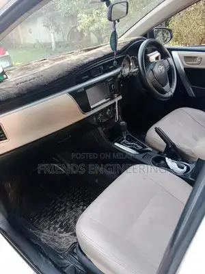 Toyota Corolla Altis 1.6 Sedan Sedan Compact Car