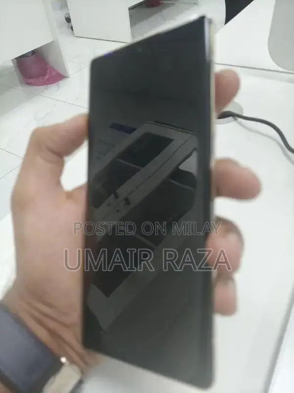 High-End Google Pixel Smartphone with Dual SIM