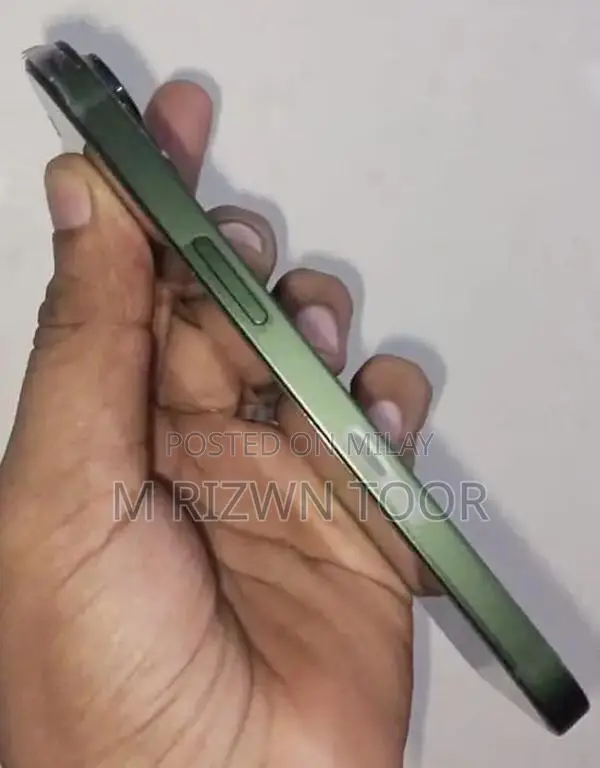 Apple iPhone 13 Green - Excellent Condition with High Battery Health