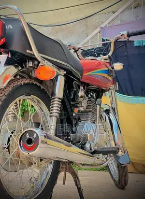 Photo - Honda CG 125 Motorcycle 2005 Model