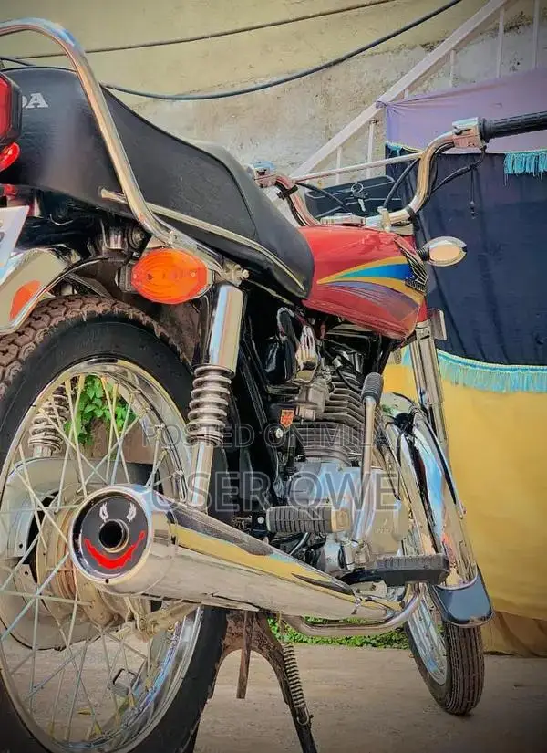 Honda CG 125 Motorcycle 2005 Model