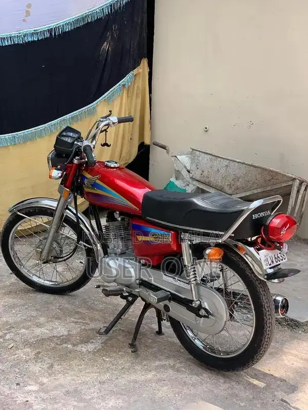 Honda CG 125 Motorcycle 2005 Model