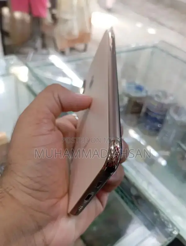 Apple iPhone XS Max 64GB Golden Smartphone