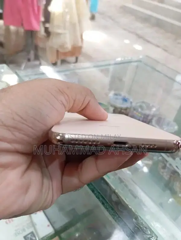 Apple iPhone XS Max 64GB Golden Smartphone