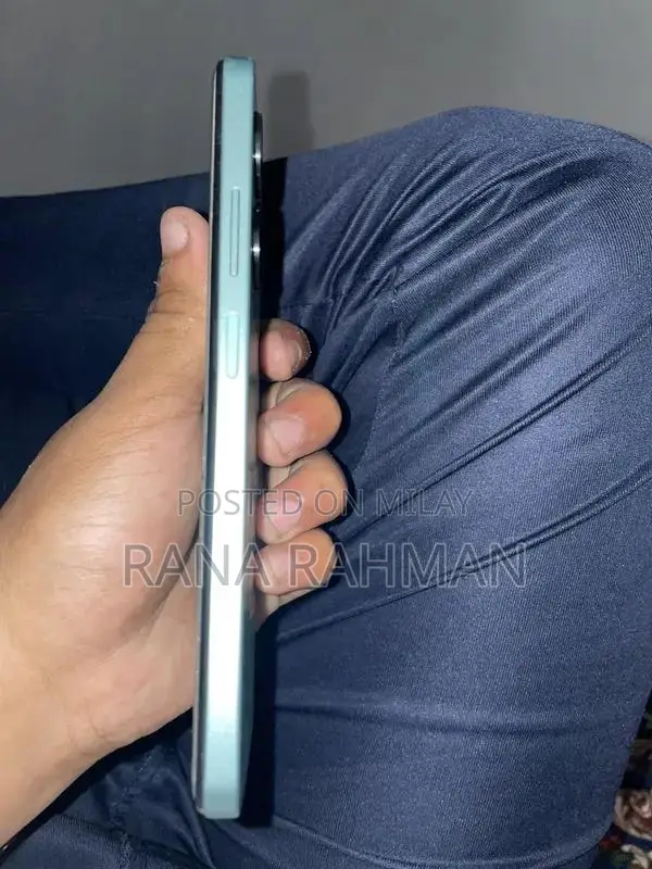 Used Smartphone with 2GB RAM and 64GB Storage