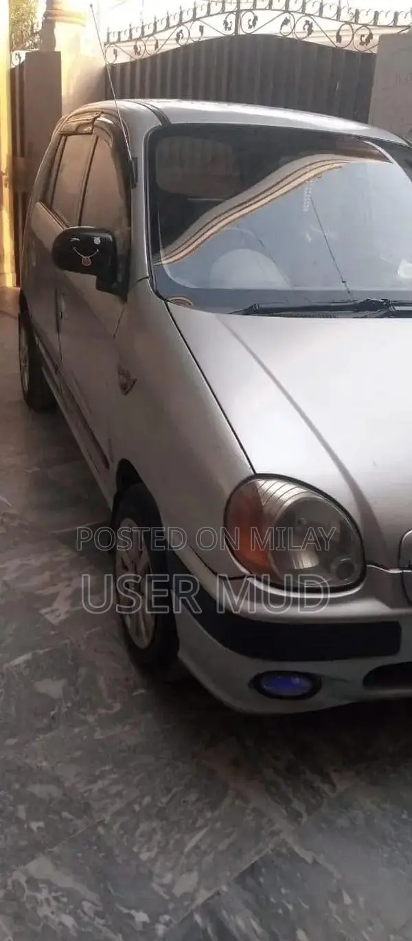 2004 Santeo Sedan Reliable Vehicle for Sale