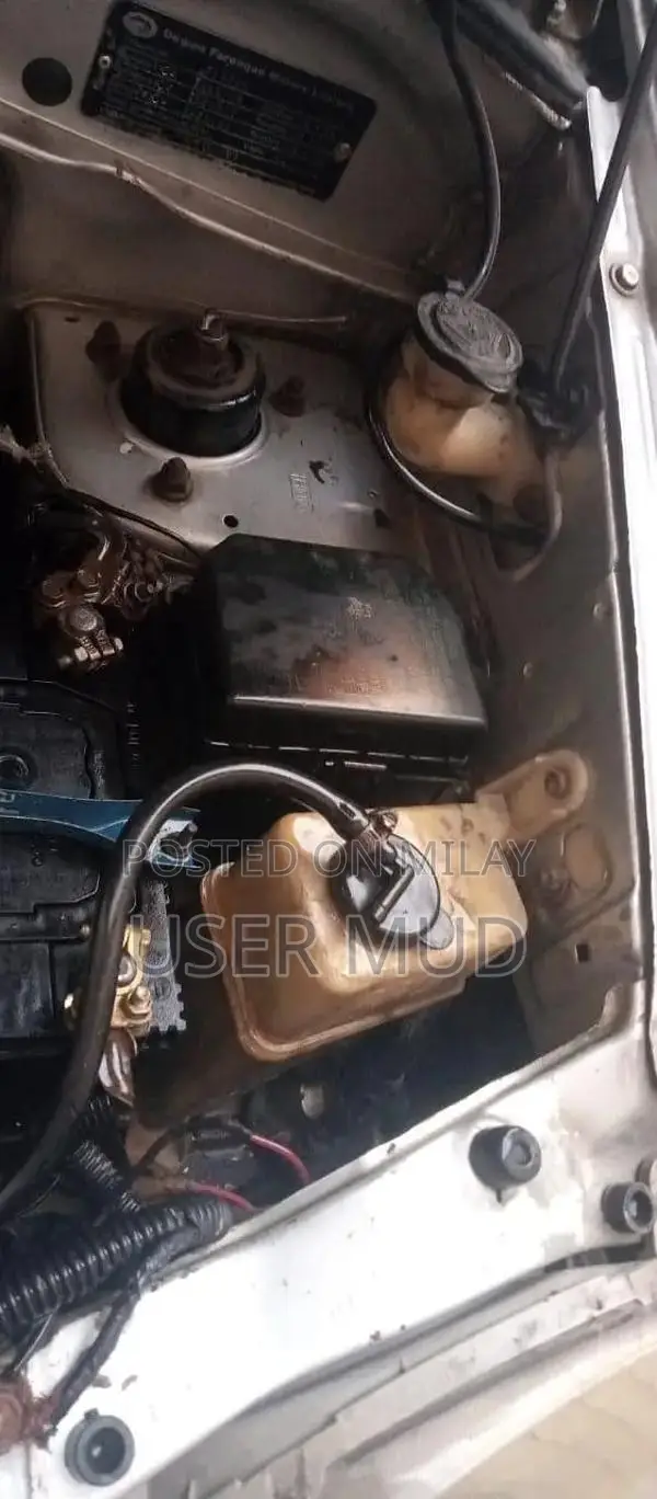 2004 Santeo Sedan Reliable Vehicle for Sale