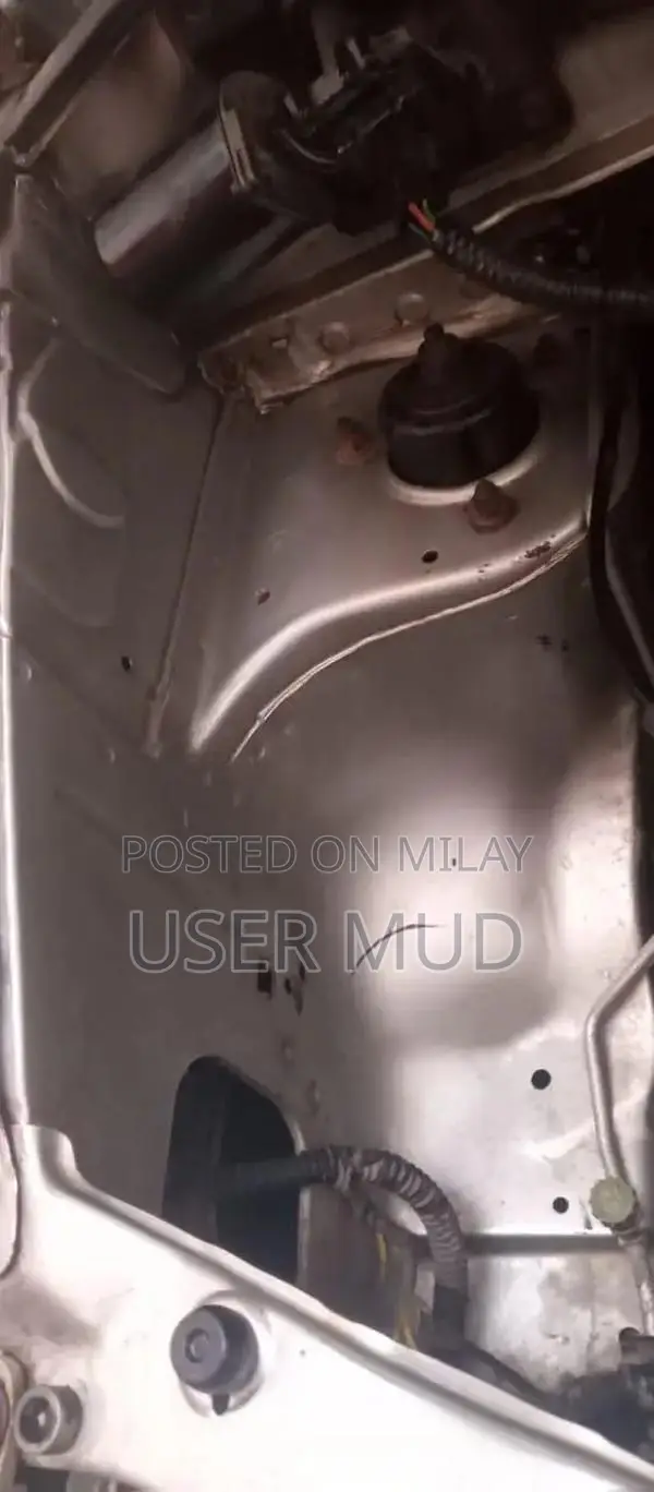 2004 Santeo Sedan Reliable Vehicle for Sale