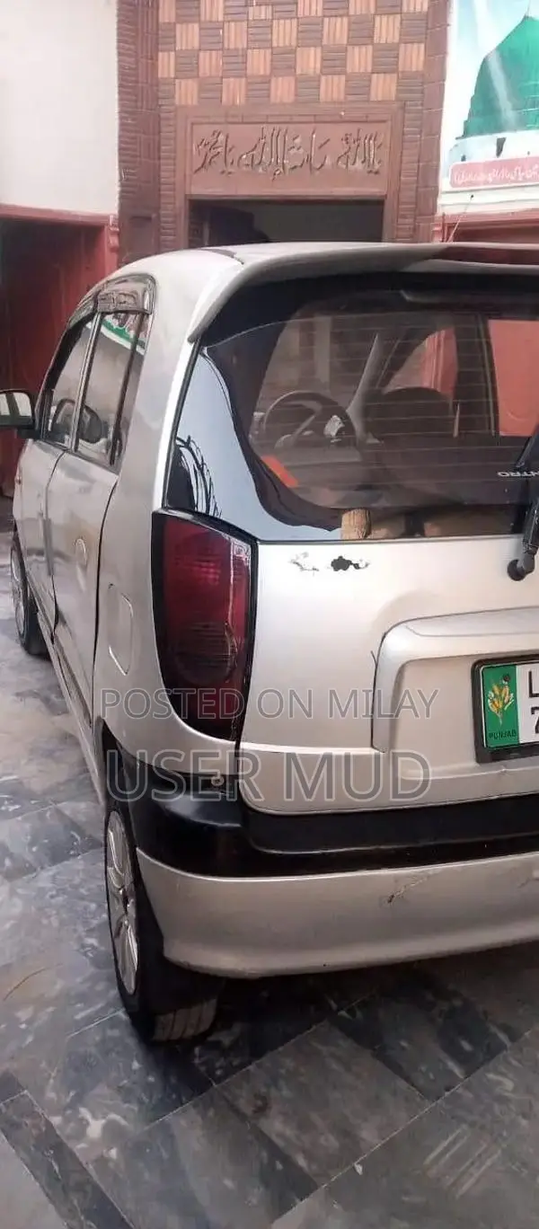 2004 Santeo Sedan Reliable Vehicle for Sale