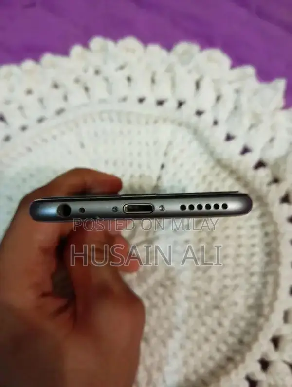 Apple iPhone 6 16GB Smartphone with High Battery Health