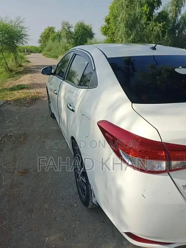 Toyota Yaris 1.5 Ativ X Top-Line Sedan