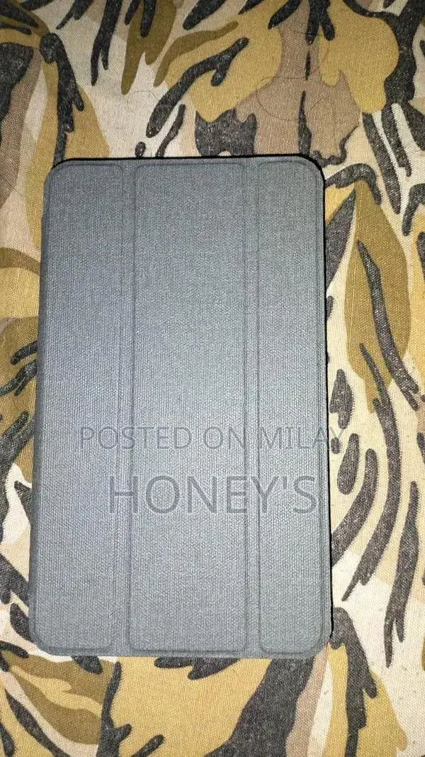 8-Inch Tablet with Expandable Storage Options