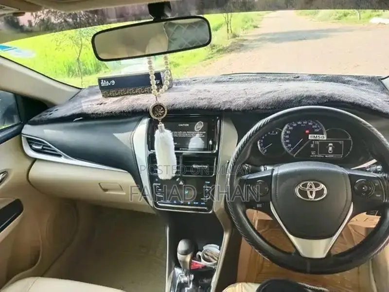 Toyota Yaris 1.5 Ativ X Top-Line Sedan