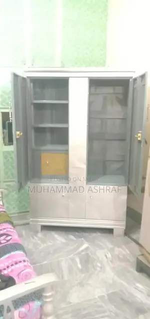 Classic Wooden Almirah Storage Wardrobe