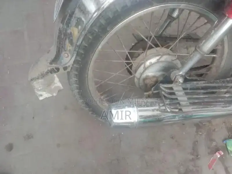 Honda CD 70 Motorcycle - Classic 2007 Model