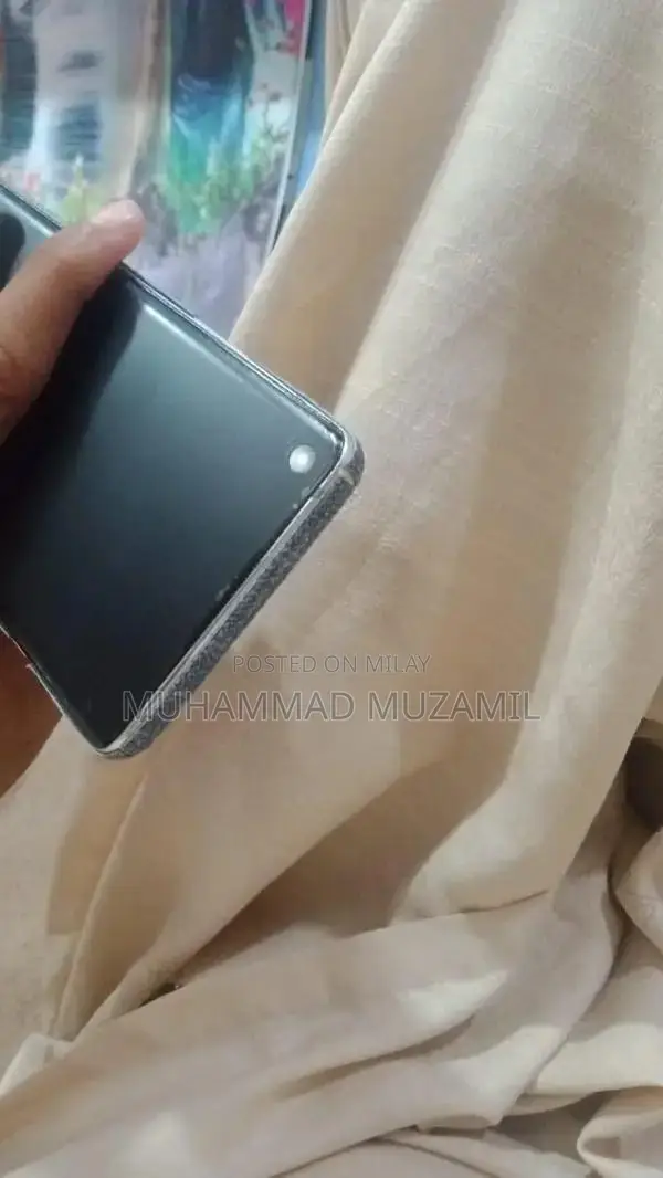 OnePlus 8 Smartphone with Camera and Display Issues