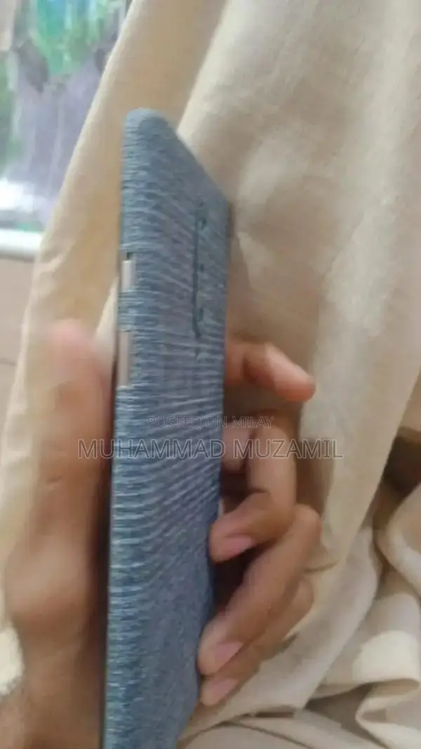 OnePlus 8 Smartphone with Camera and Display Issues