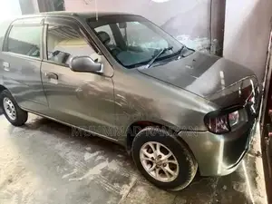 Photo - New Alloy Wheel Rim for Home Vehicle Use