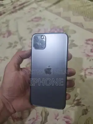 Apple iPhone 11 Pro Max 512GB Smartphone