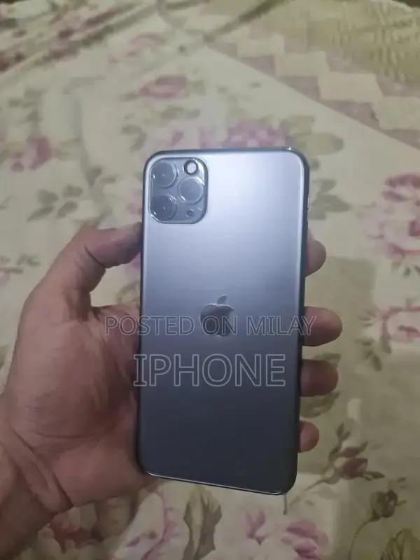 Apple iPhone 11 Pro Max 512GB Smartphone