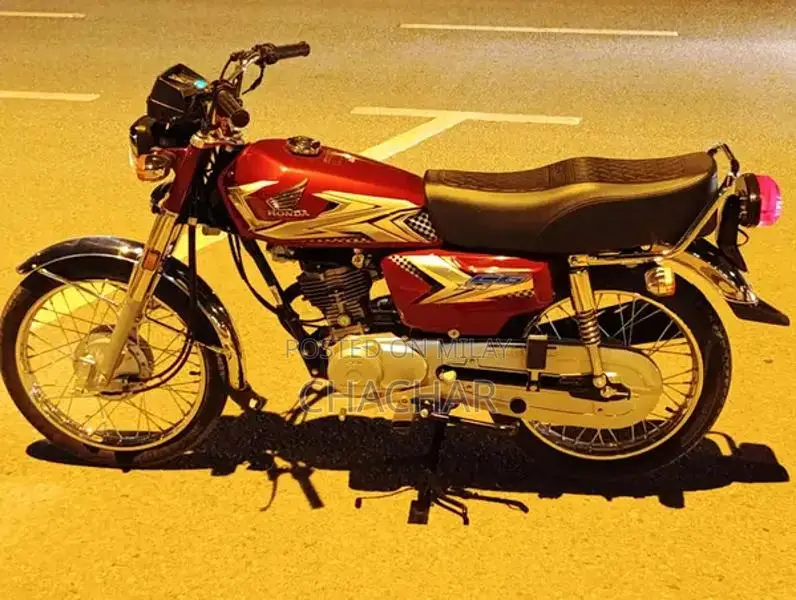 Honda G125 Motorcycle - Low Mileage Pristine Condition