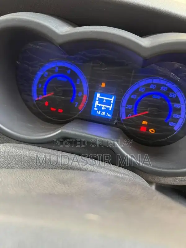 Karvan Plus Lease Vehicle - Versatile Passenger Transport