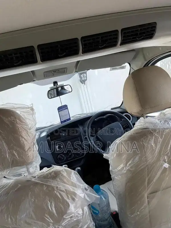 Karvan Plus Lease Vehicle - Versatile Passenger Transport