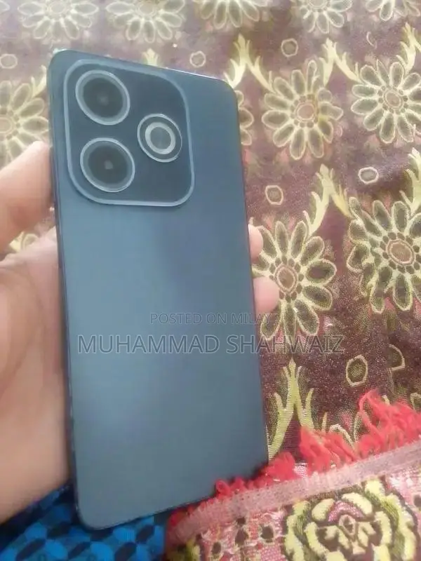 Infinix Hot 40i Smartphone 8GB RAM 256GB Storage