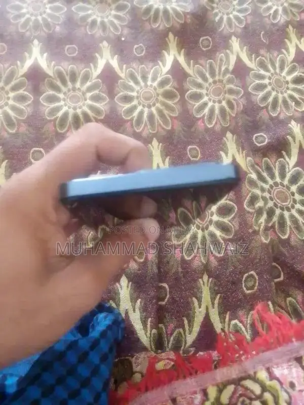 Infinix Hot 40i Smartphone 8GB RAM 256GB Storage