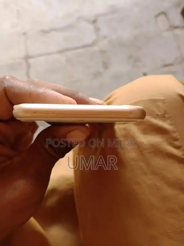 Apple iPhone 8 64GB Smartphone - Fully Functional