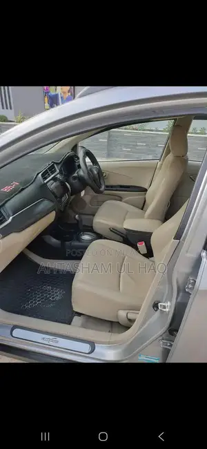 Honda BR-V 2022 Compact SUV - Reliable Family Vehicle