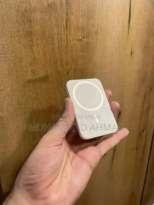 MagSafe Wireless Battery Pack for Apple Devices