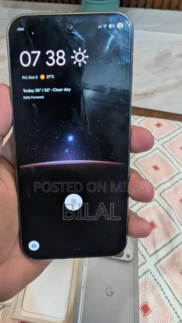 High-Performance Flagship Smartphone with Dual SIM