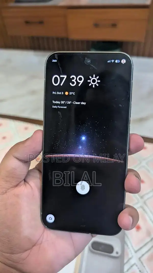 High-Performance Flagship Smartphone with Dual SIM