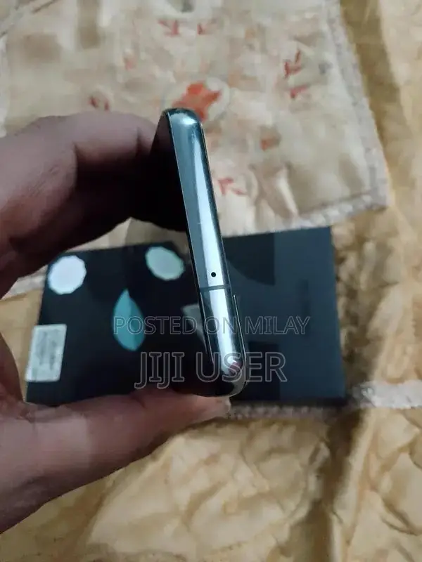 Samsung Galaxy S22 Green Edition 256GB Smartphone