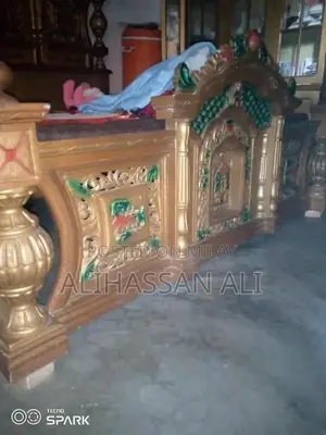 Wooden Complete Bedroom Furniture Set with Bed and Side Tables