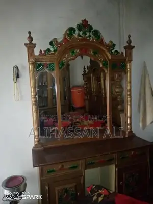 Wooden Complete Bedroom Furniture Set with Bed and Side Tables